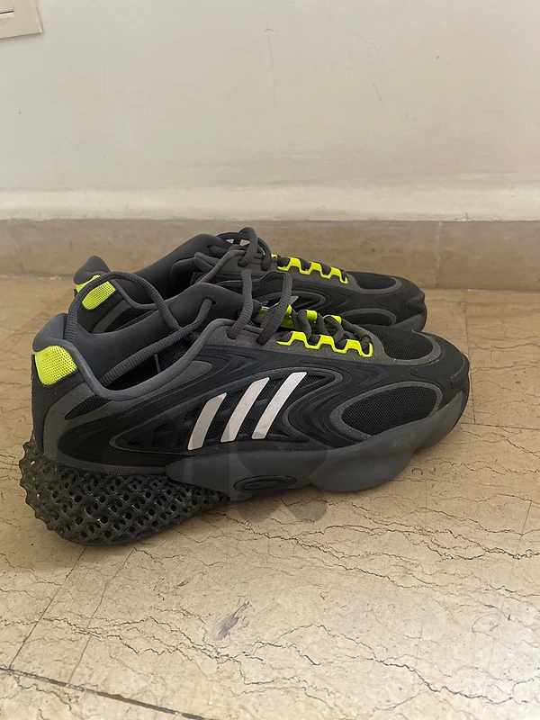 ADIDAS 4D KRAZED BLACK/GREEN BARELY USED