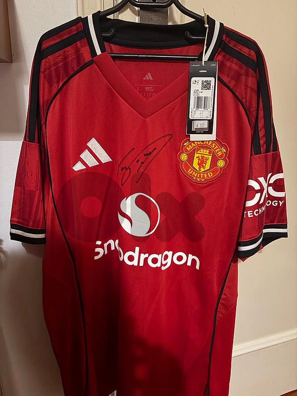 nani signed jersey