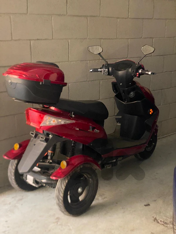 Electric motorcycle