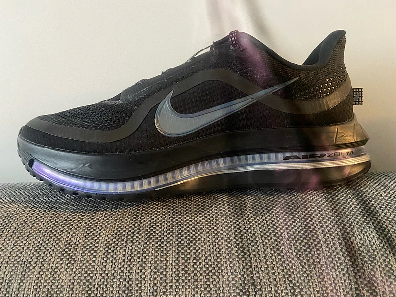 nike pegasus premium black reflective