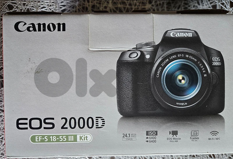 Canon 2000d DSLR camera with 18-55 kit lens