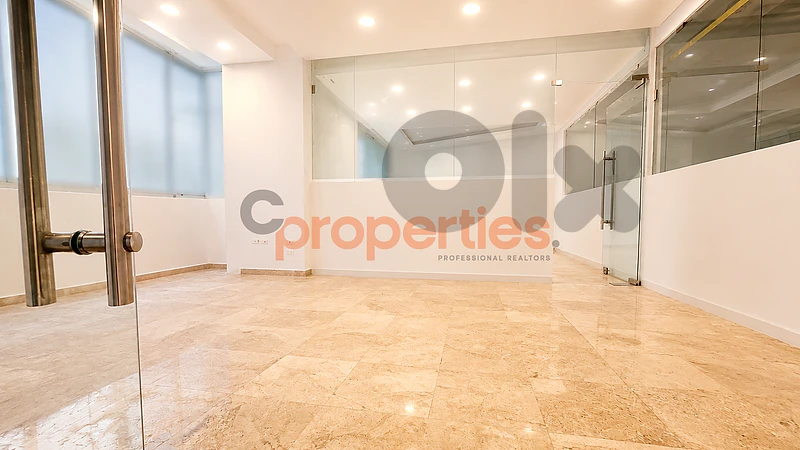 Office For Rent in Ras El Nabaa مكتب للايجار في راس النبع – CPBZK32