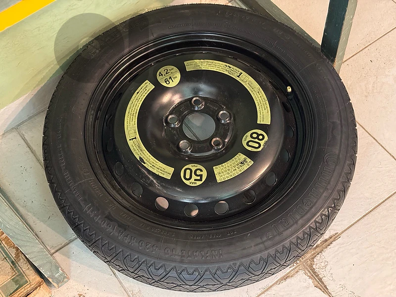 golf 5 spare tyre رفيع