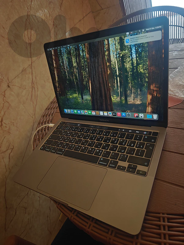 macbook pro m2