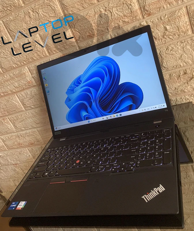 ThinkPad T15 Gen 2 Touch Screen 15.6" ThinkPad T15 Gen 2 Touch Screen 15.6"