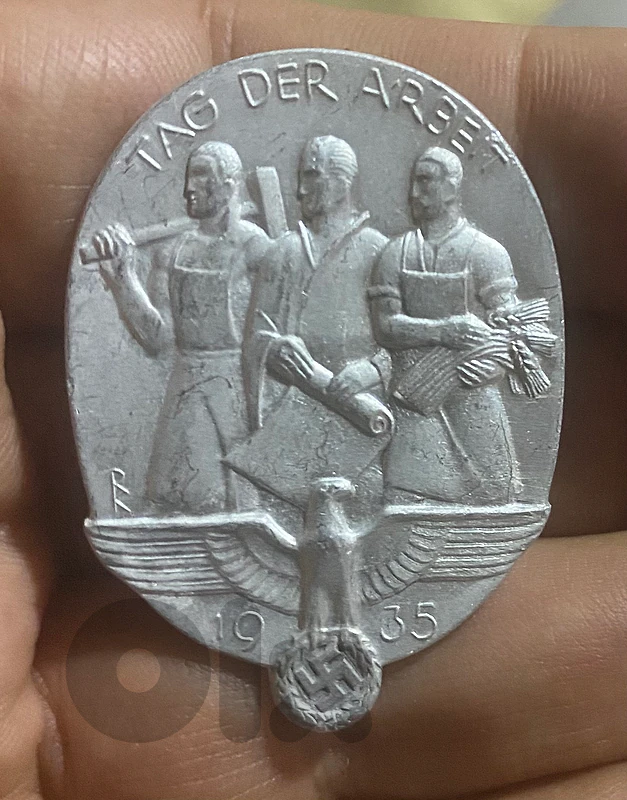 نيشان نازي الماني اصلي سنة ١٩٣٥ Nazi badge