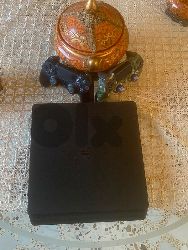 ps4 slim m3addale 3layha 12 lo3be mn ajmal lal3ab+2 controller