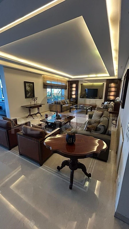 Apartment For Rent in Achrafieh شقة للايجار في الأشرفية