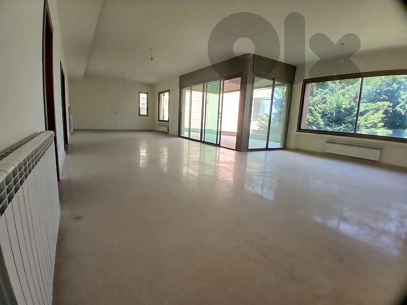 Apartment with Private Garden for Sale in Ain Aarشقة مع حديقة خاصة