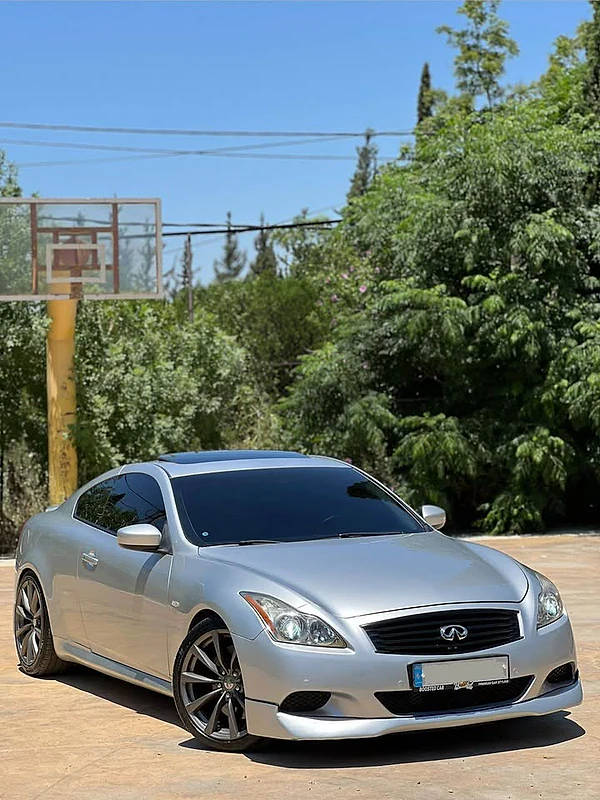 infinity G37S 2008