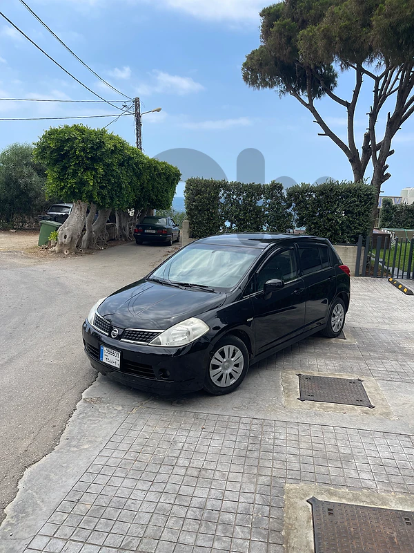 Nissan Tiida 2009 nissan tida 2009