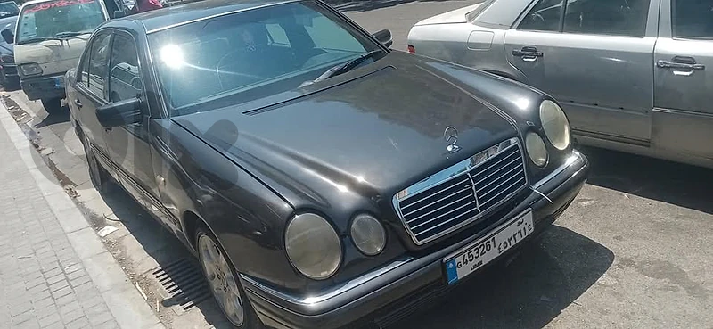 Mercedes-Benz E320 1996