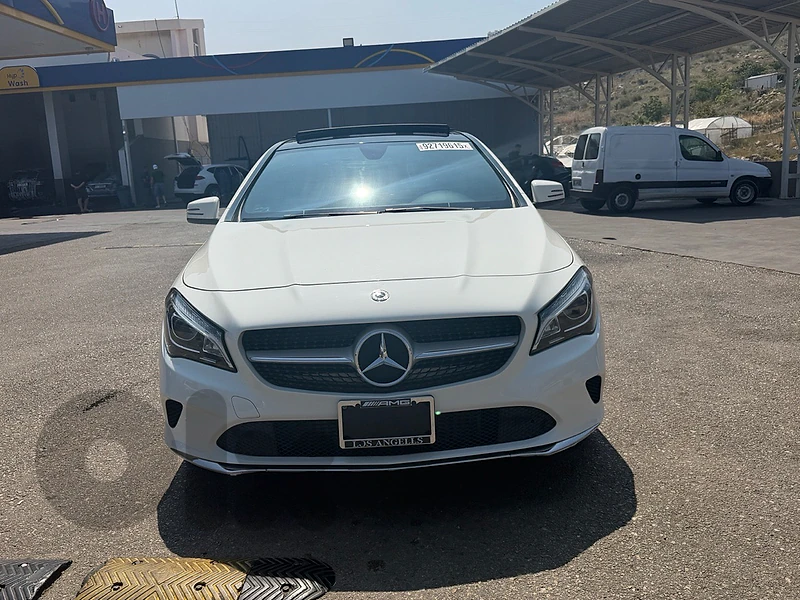 mercedes cla 250 model 2018 clean carfax  full led