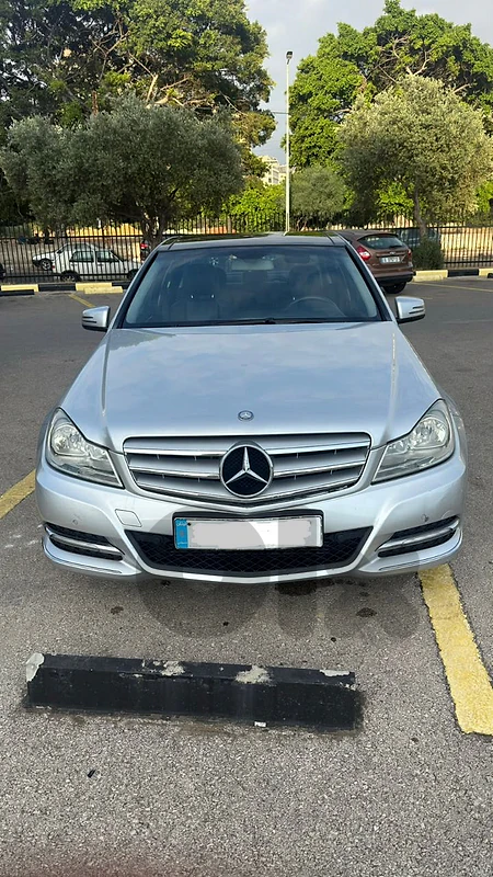 Mercedes-Benz C-Class 180