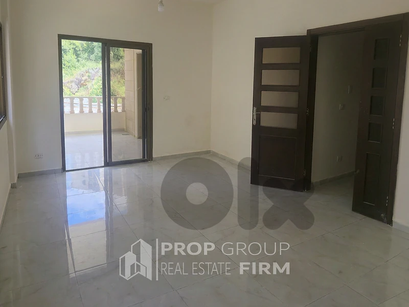 Apartment for Sale – Aramoun, Lebanon