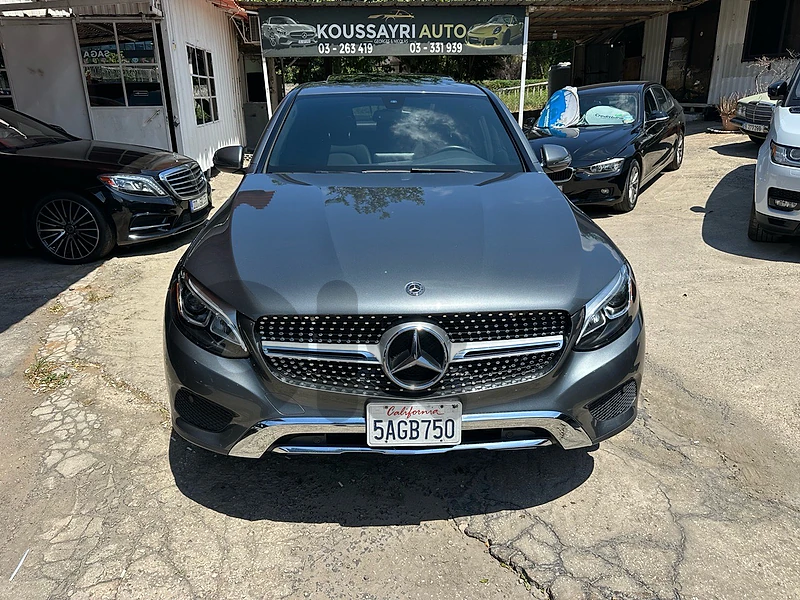Mercedes-Benz GLC-Class 2018 Coupe clean car fax 56000 milas