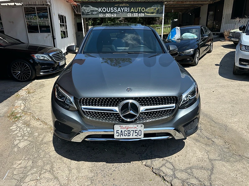 Mercedes-Benz GLC-Class 2018 Coupe clean car fax 56000 milas