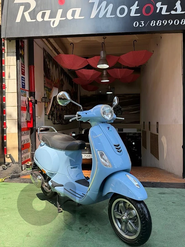 vespa vxl 150 cc. 1500