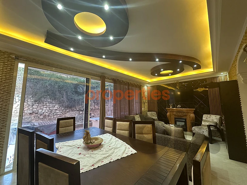 Apartment in Hadath For Sale with Terrace - شقة للبيع في الحدث CPDD89