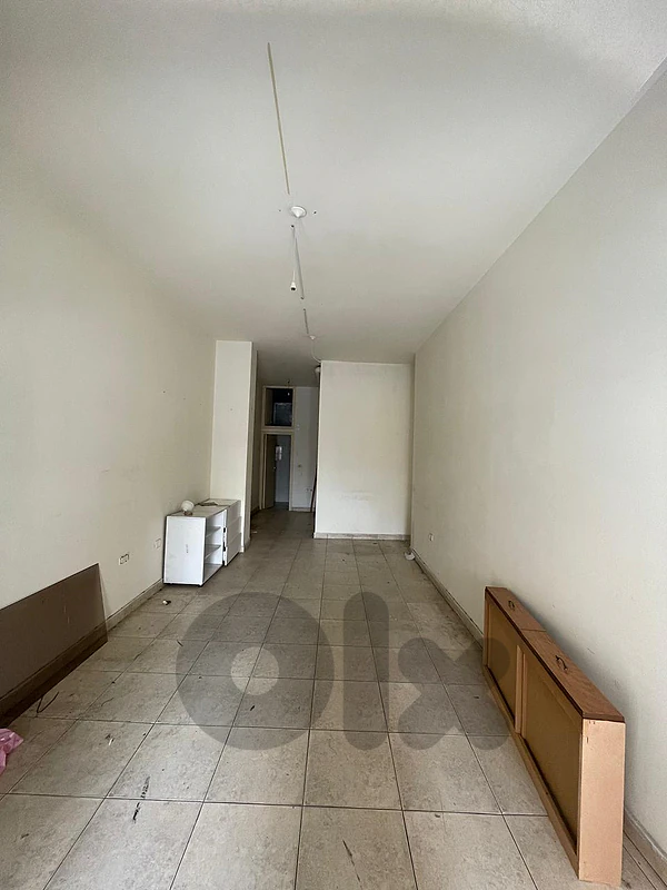 Shop for Rent in Mansourieh.