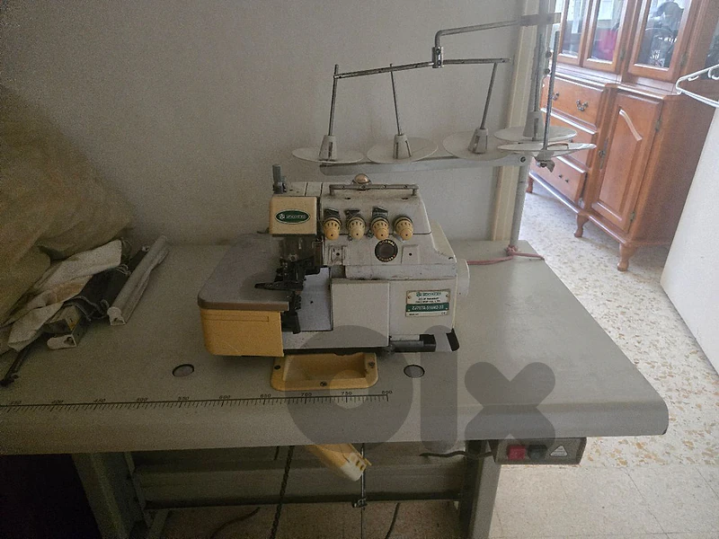 مكنة خياطة عدد ٢