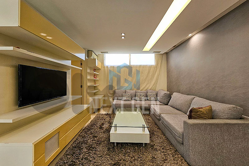 Apartment for Rent in Ain Mraisseh | شقة للإيجار في عين المريسة