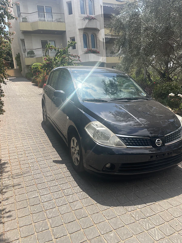 Nissan Tiida 2008