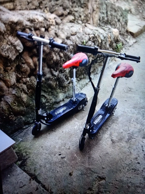 2 new electric scooter