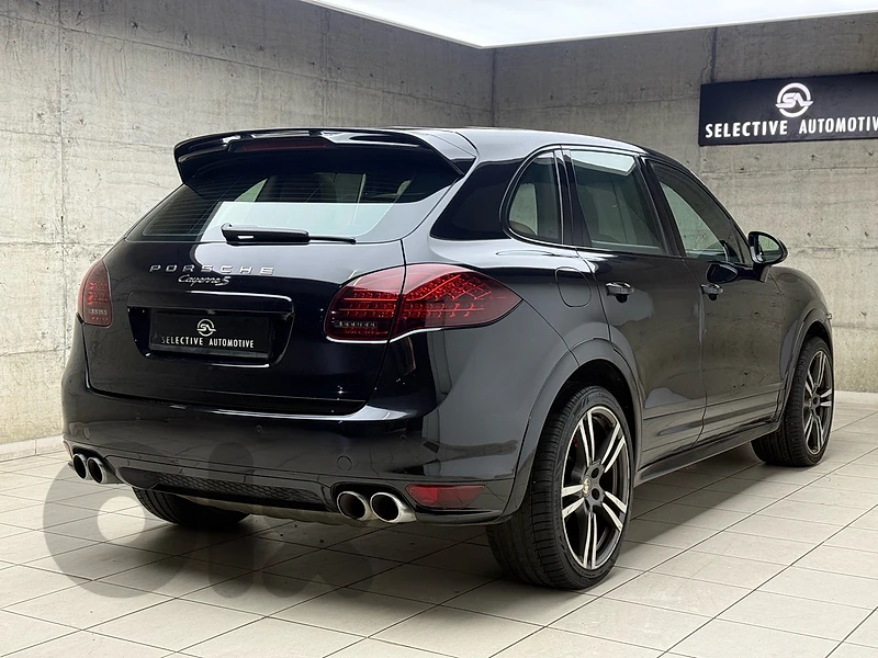 Porsche Cayenne CAYENNE S with GTS Specs .