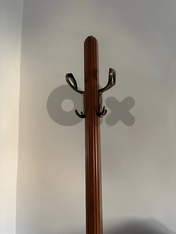 clothes hanger