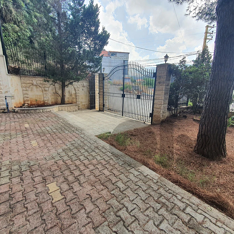 150m2 + terrace 100m2 - furnished