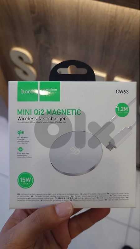 Hoco cw63 15w mini qi2 magnetic wireless fast charger