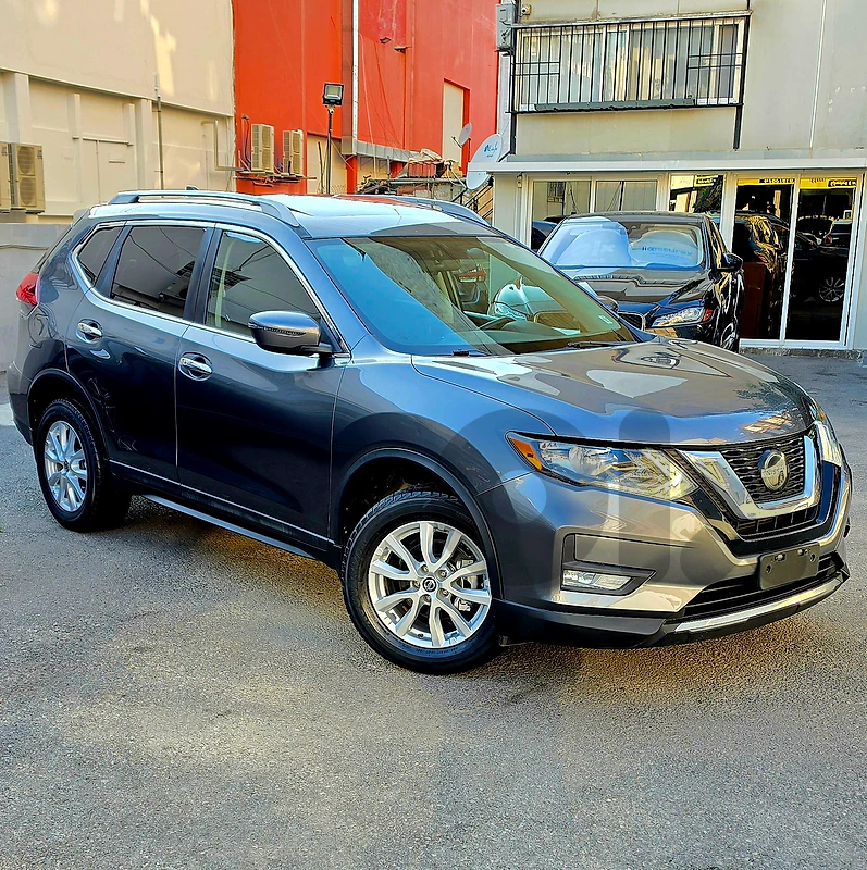 NISSAN ROGUE 2018 SV PLUS AWD MINT CONDITION