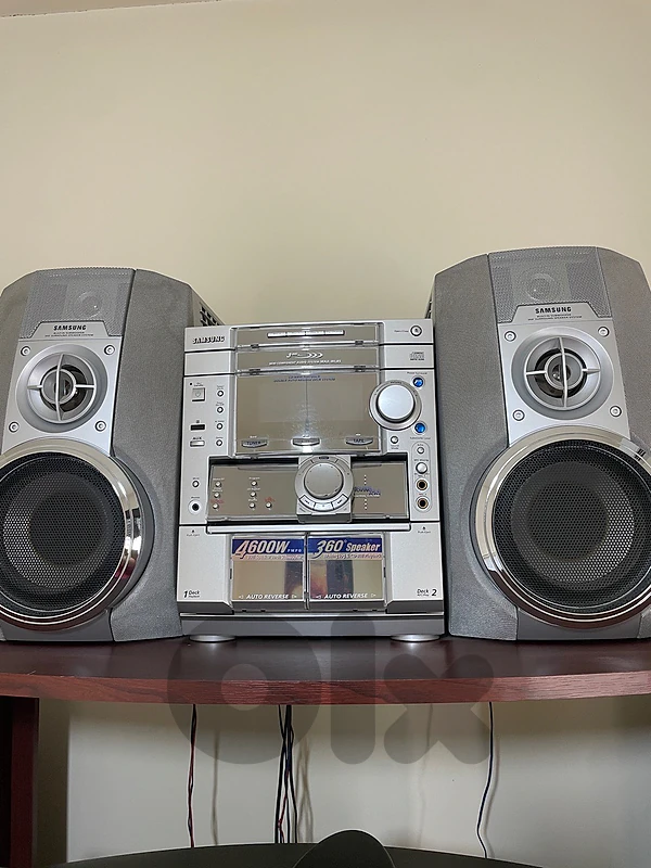 Samsung Mini Hi-Fi Stereo System – Excellent Condition