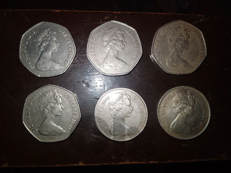 elezabith crown new pence coins