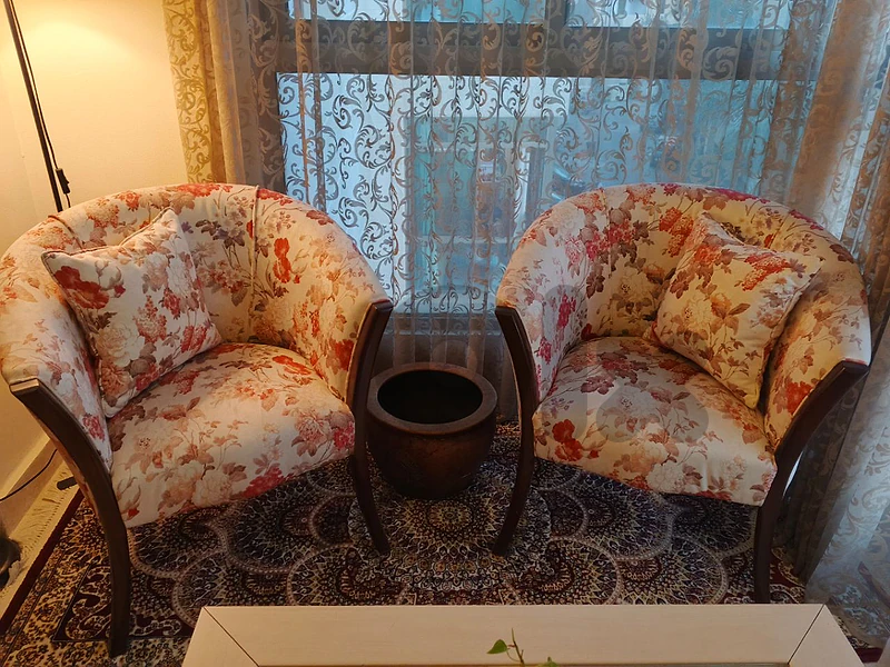 chairs chairs