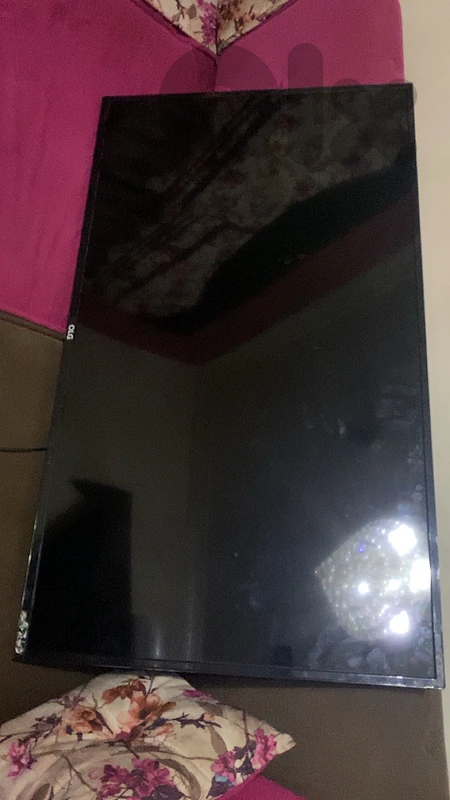 used smart OLG tv for sale like new la2ta