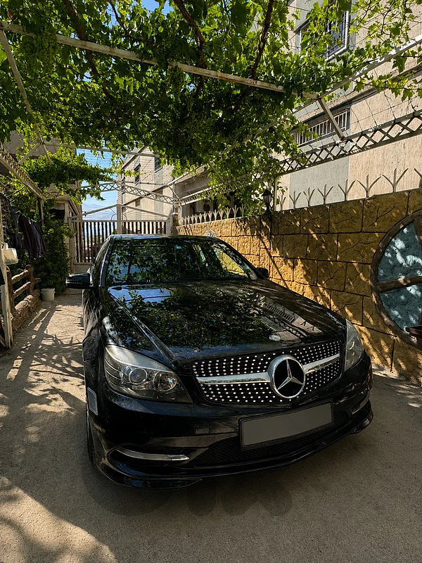 Mercedes-Benz C-Class 2011 c300