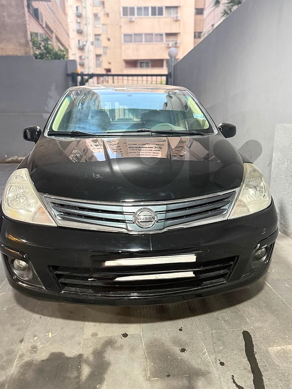 Nissan Tiida 2012