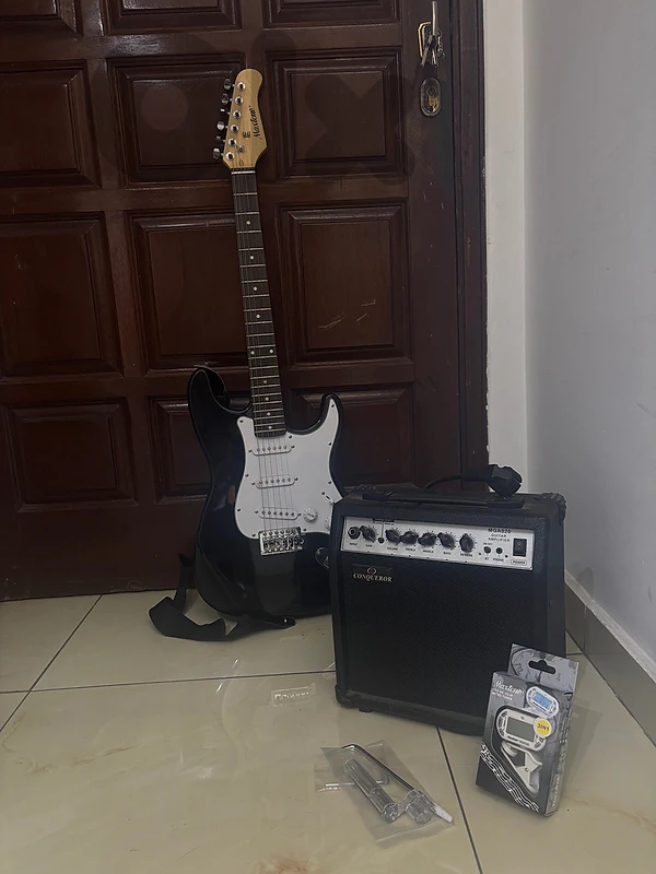 maxtone electric guitar