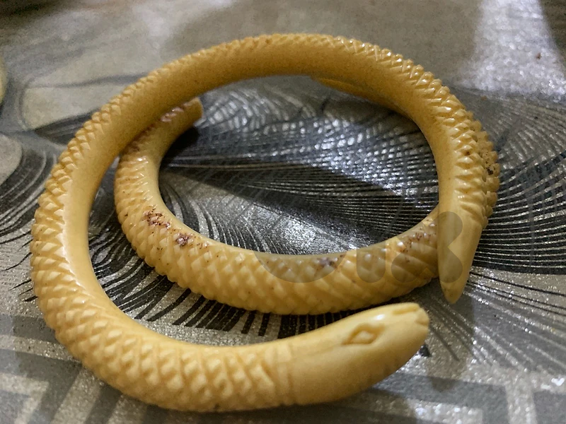 اساور عاج