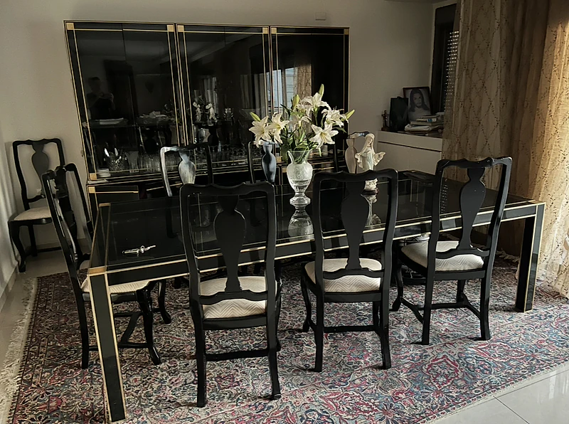 full dining room