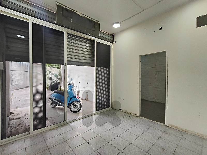 RWK219MF - Warehouse/Shop for rent in Zouk mosbeh