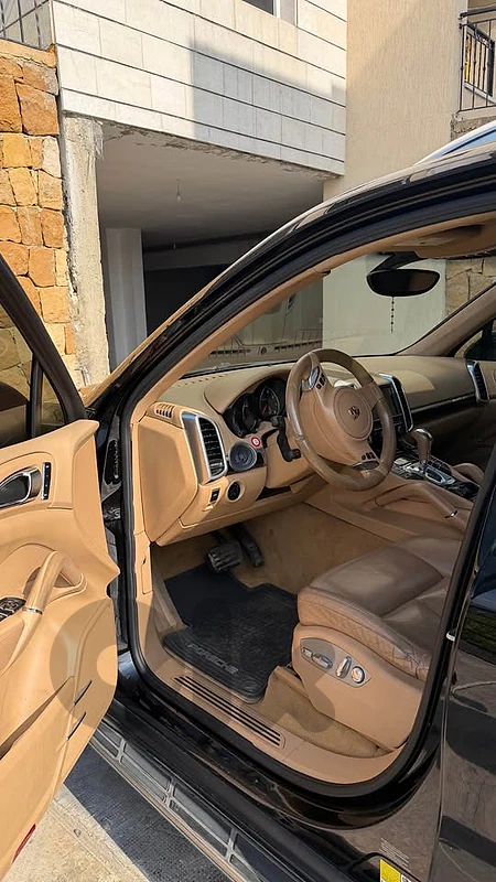 Porsche cayenne 2013