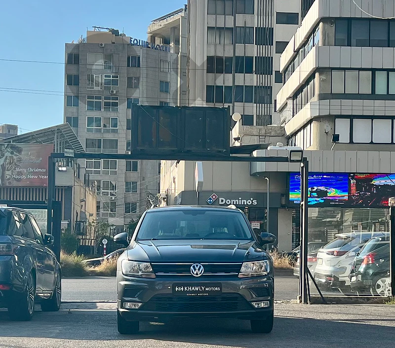 Volkswagen Tiguan 2.0T 1 owner!!