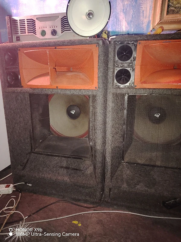 Cerwin Vega rare v30 all full range speaker original 15inch