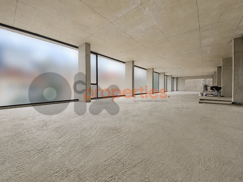 Showroom For Rent in Jal el Dib – CPFY313 صالة عرض للإيجار في جل الديب