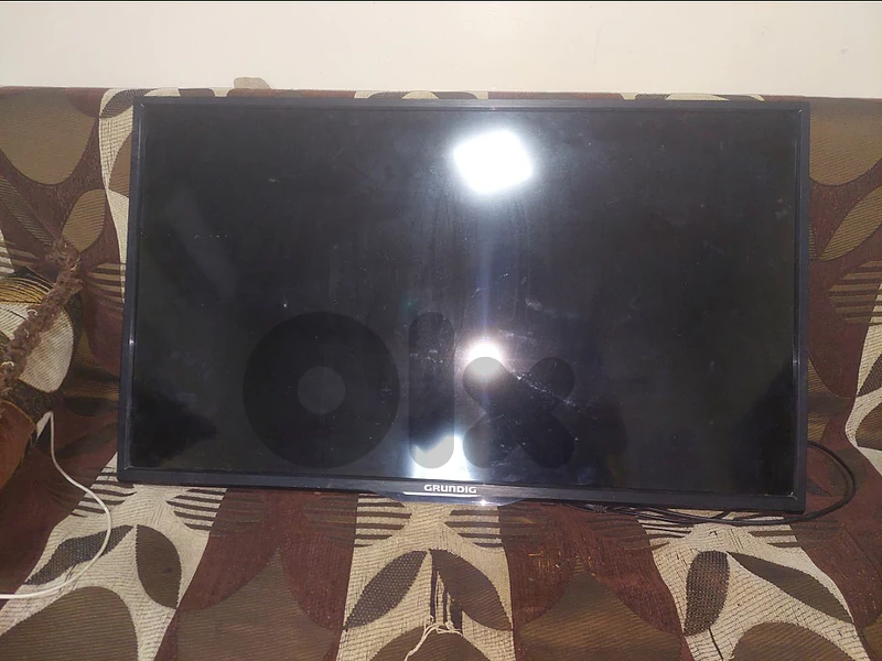 TV Grundig 32 انش