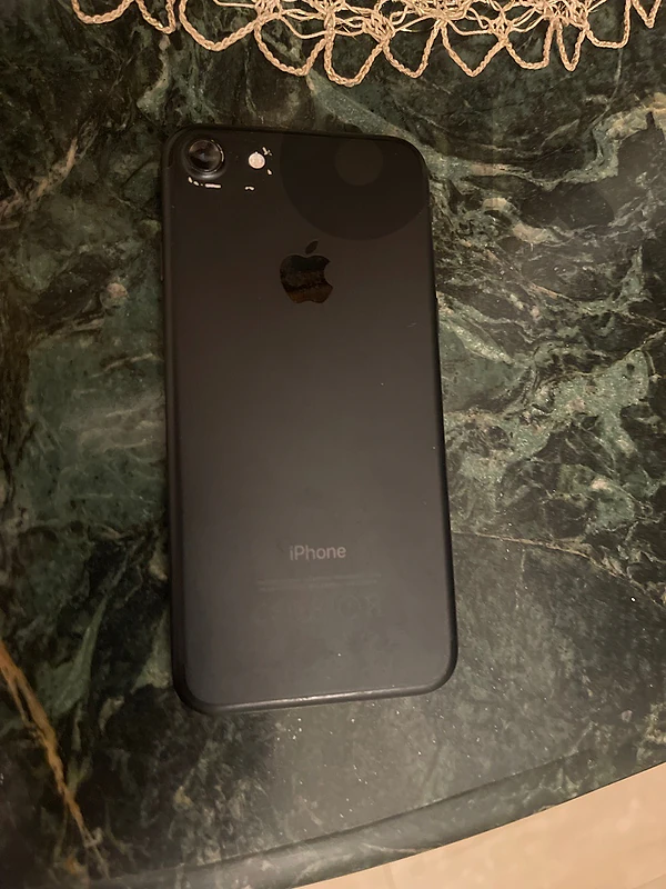 IPhone 7 black 128gb