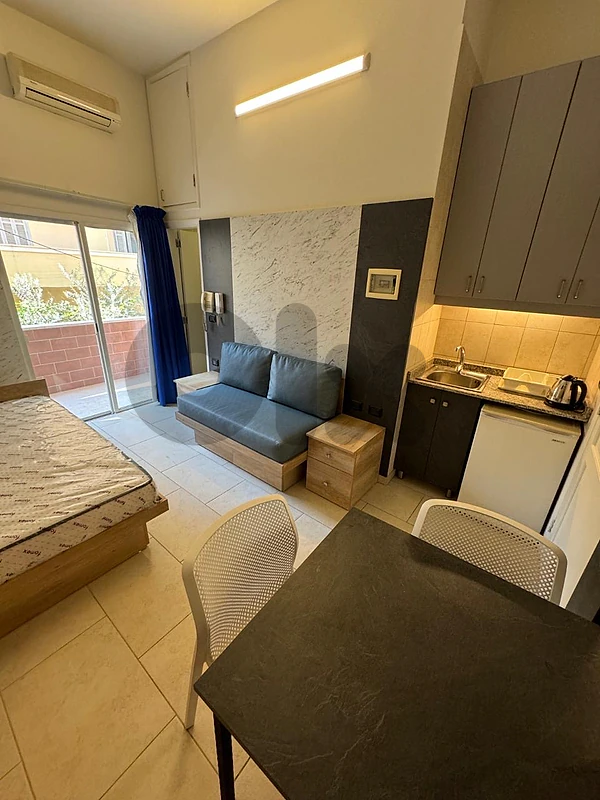 Serviced Fully Furnished Studio for Rent in Beirut. No commissions